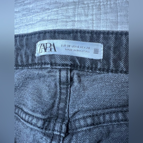 Zara High Rise Mom Jeans Size 6 - Picture 6 of 9